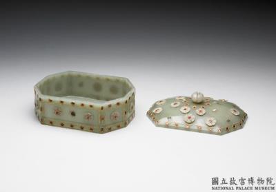 图片[3]-Jade octagonal box inlaid with jade flowers, Mughal Empire-China Archive